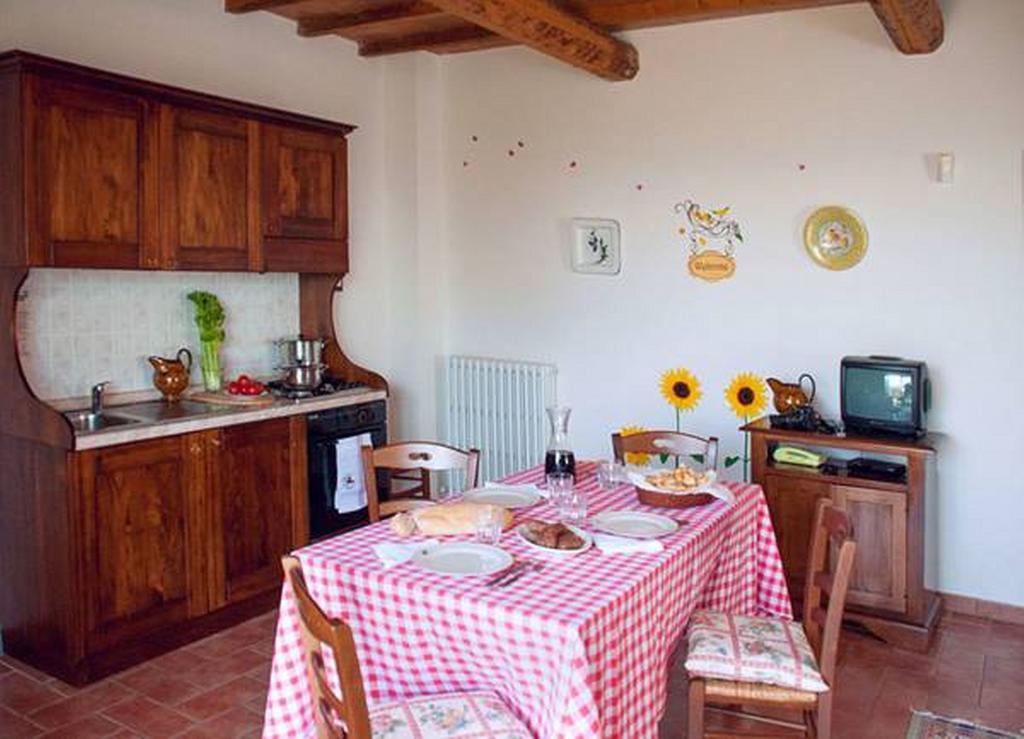 Hostal Il Poggio Delle Ginestre Torgiano Exterior foto