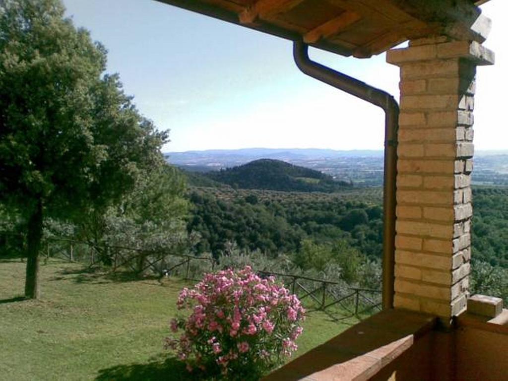 Hostal Il Poggio Delle Ginestre Torgiano Exterior foto