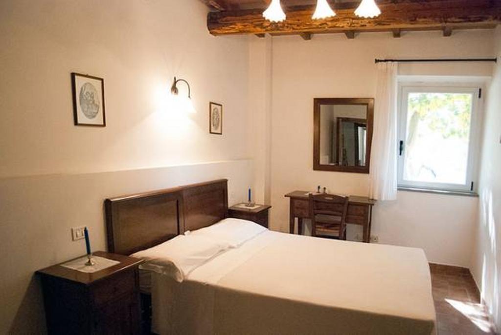 Hostal Il Poggio Delle Ginestre Torgiano Exterior foto